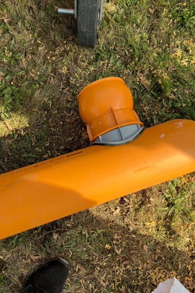 piquage awadock connect monté sur tube en polypropylène orange